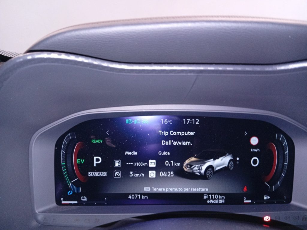 NISSAN Juke Juke 1.6 hev N-Connecta IVA ESPOSTA - 12