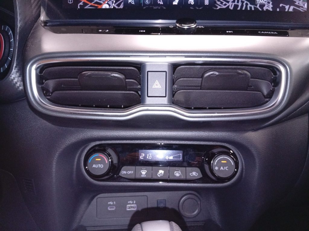 NISSAN Juke Juke 1.6 hev N-Connecta IVA ESPOSTA - 14