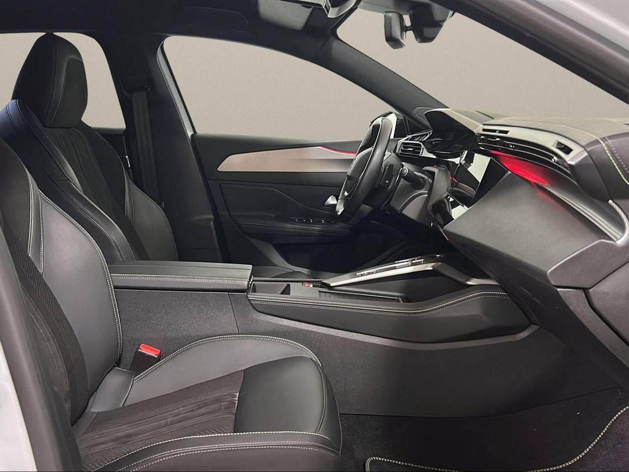 PEUGEOT 308 Plug-in Hybrid 225 e-EAT8 SW GT - 12