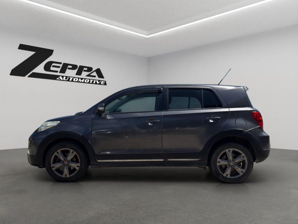 TOYOTA Urban Cruiser 1.4 D-4D AWD Luxury - 2