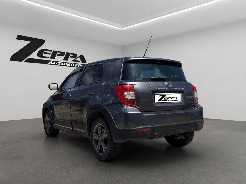 TOYOTA Urban Cruiser 1.4 D-4D AWD Luxury - 3
