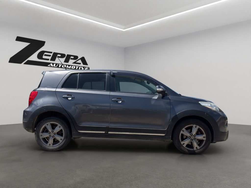 TOYOTA Urban Cruiser 1.4 D-4D AWD Luxury - 6