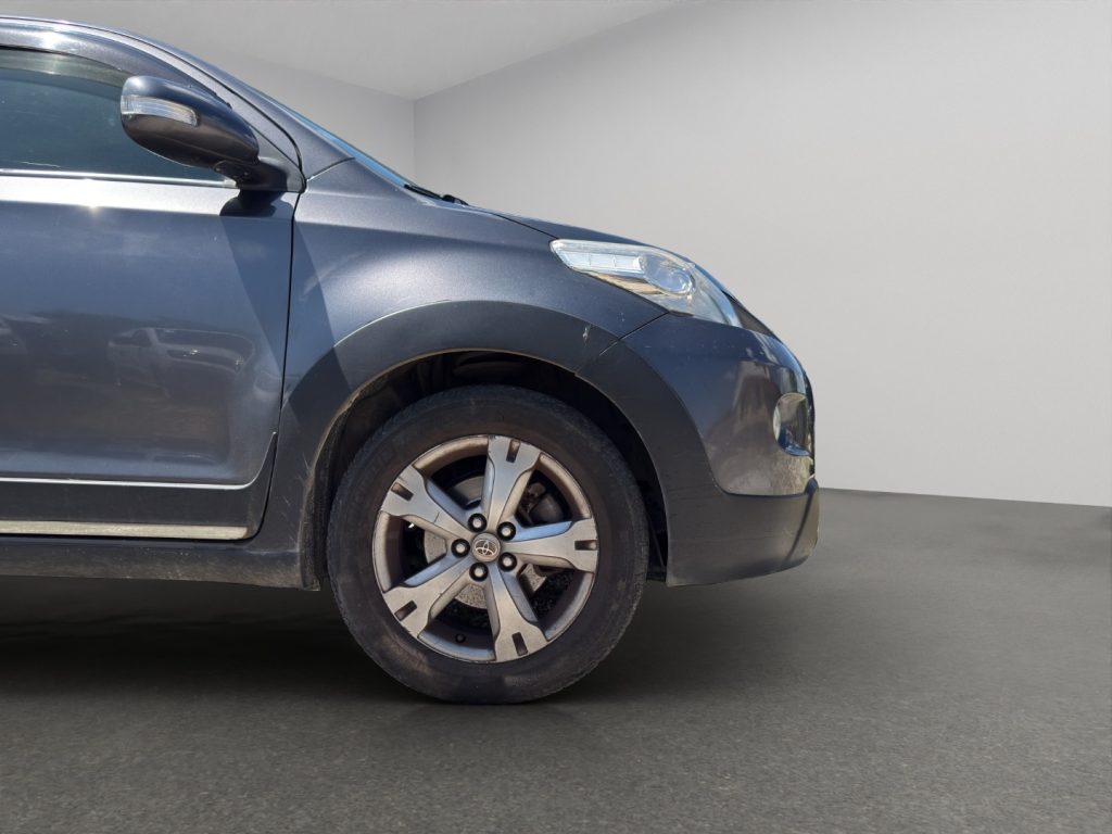 TOYOTA Urban Cruiser 1.4 D-4D AWD Luxury - 22
