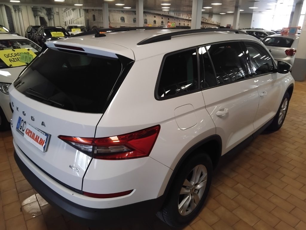 SKODA Kodiaq 2.0 TDI EVO SCR DSG Ambition 4X4 - 6