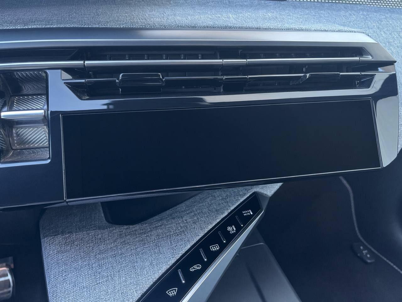 PEUGEOT e-3008 motore elettrico (73kWh) 210 CV GT - 18