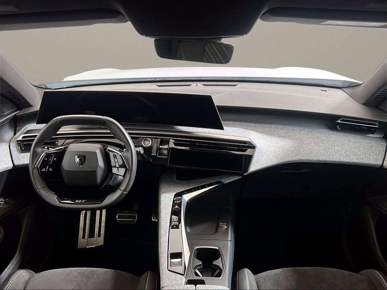 PEUGEOT e-3008 motore elettrico (73kWh) 210 CV GT - 15
