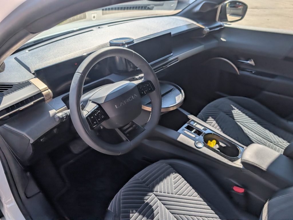 LANCIA Ypsilon Hybrid e-DCT LX - OK NEOPATENTATI - 24