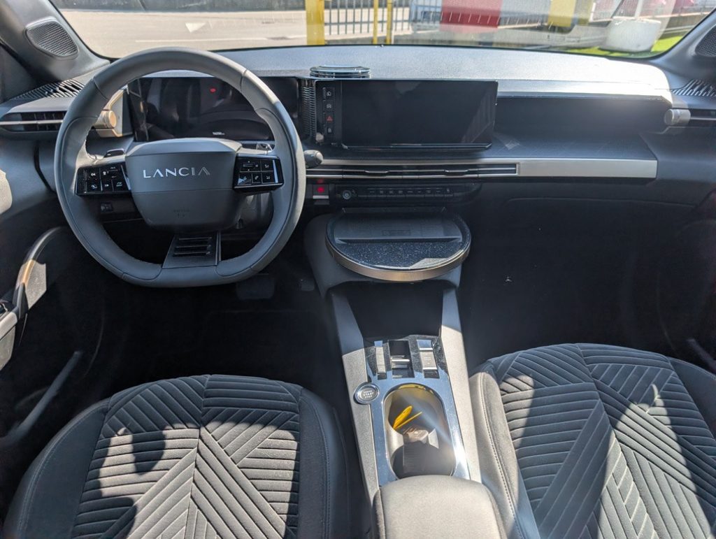 LANCIA Ypsilon Hybrid e-DCT LX - OK NEOPATENTATI - 28