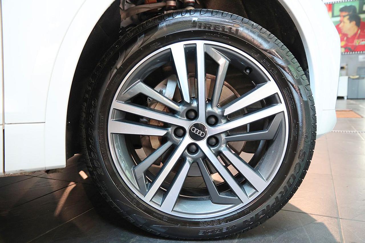 AUDI Q5 40 TDI Quattro S-Tronic S-Line Plus - 6
