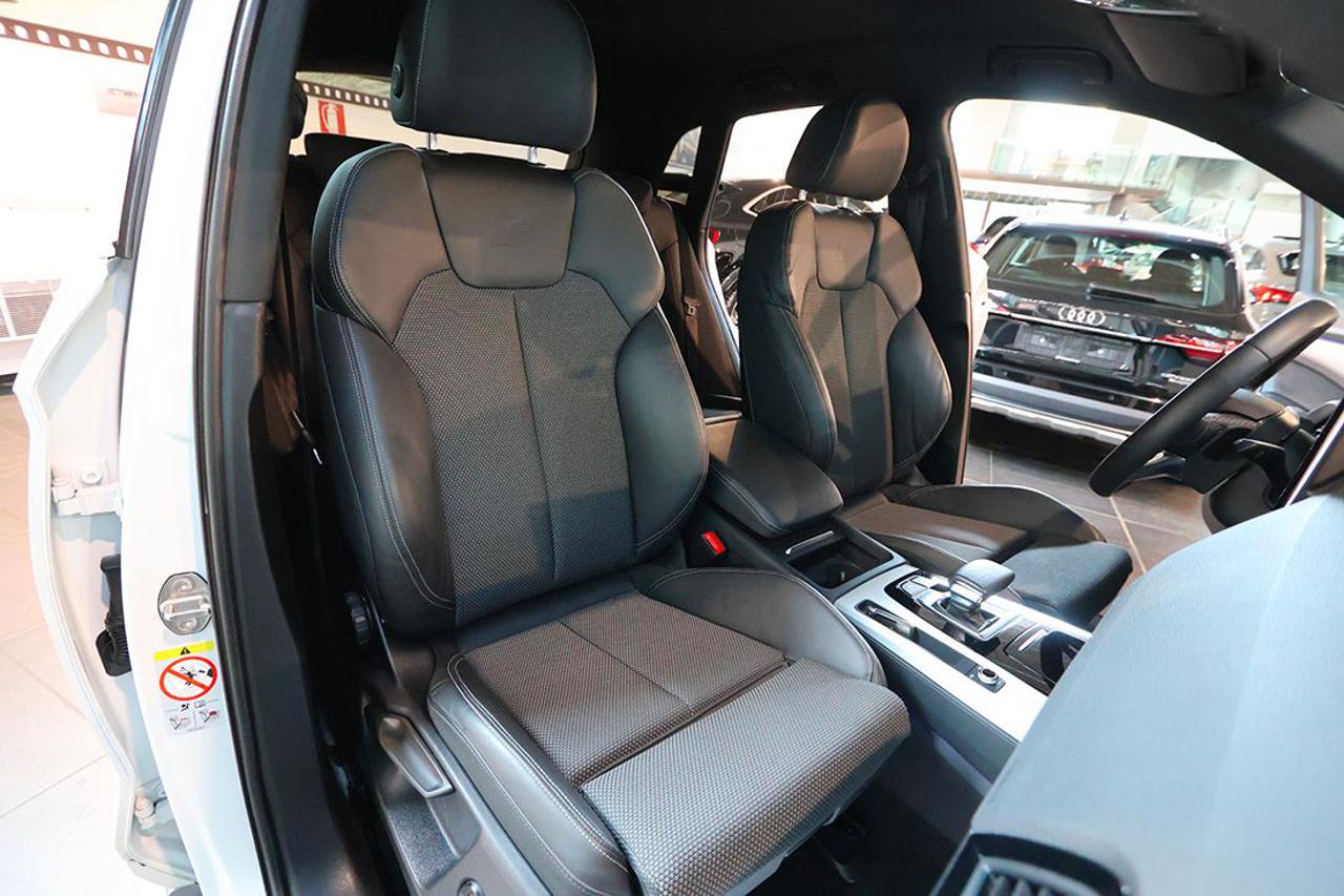 AUDI Q5 40 TDI Quattro S-Tronic S-Line Plus - 17