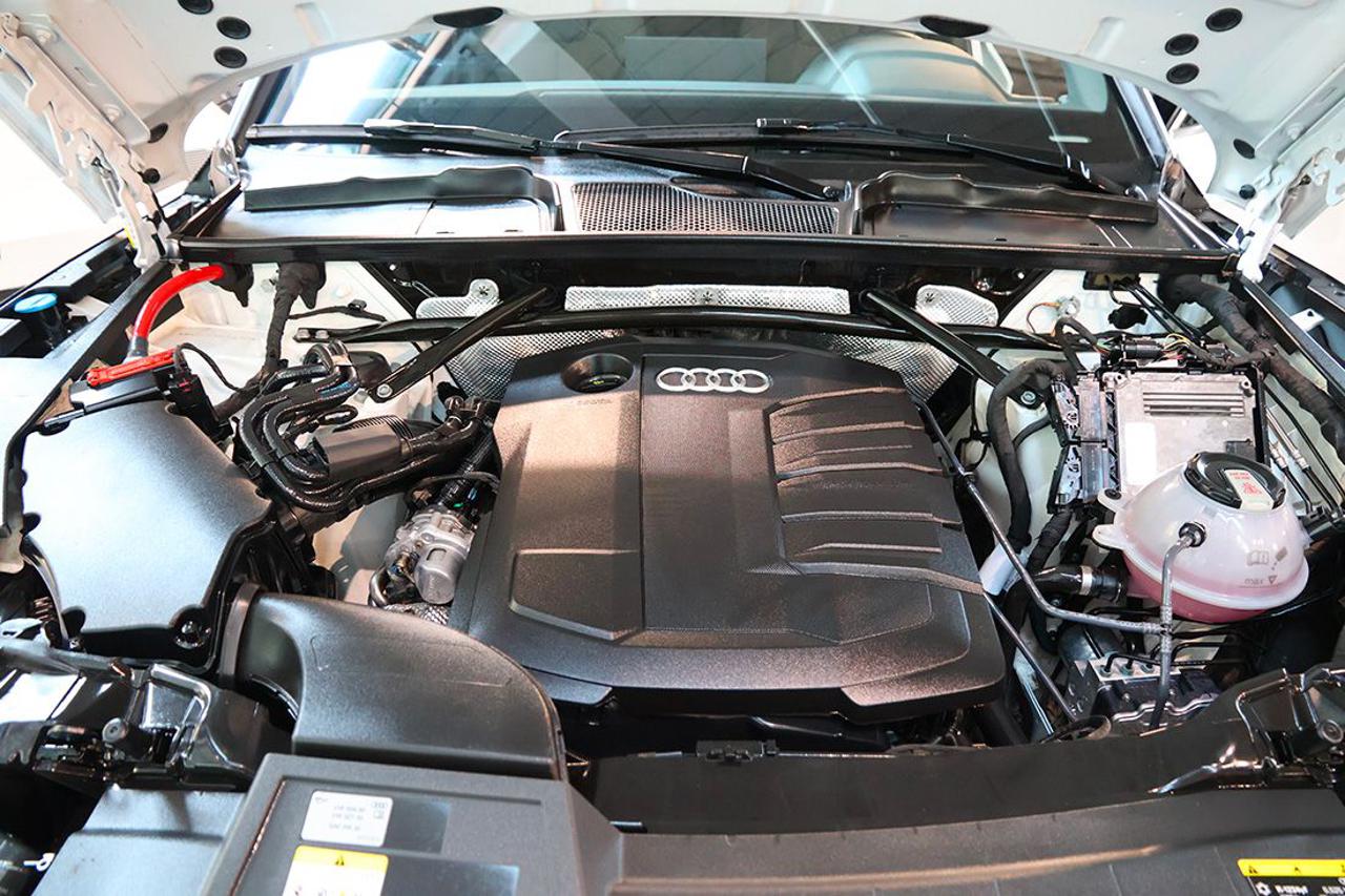 AUDI Q5 40 TDI Quattro S-Tronic S-Line Plus - 11