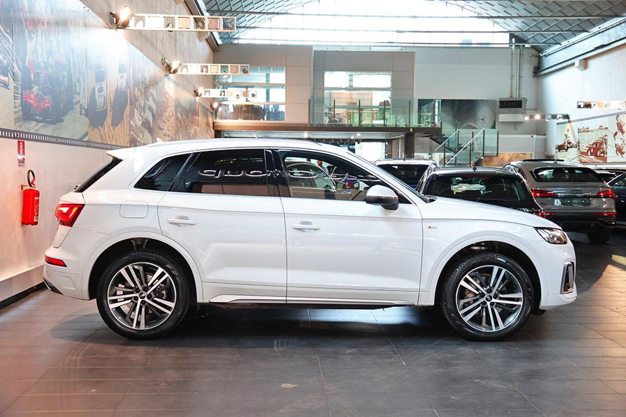 AUDI Q5 40 TDI Quattro S-Tronic S-Line Plus - 2