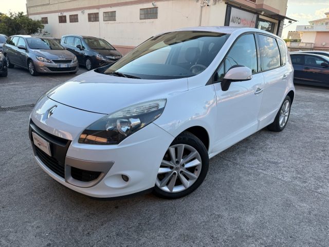 RENAULT Scenic Bianco pastello