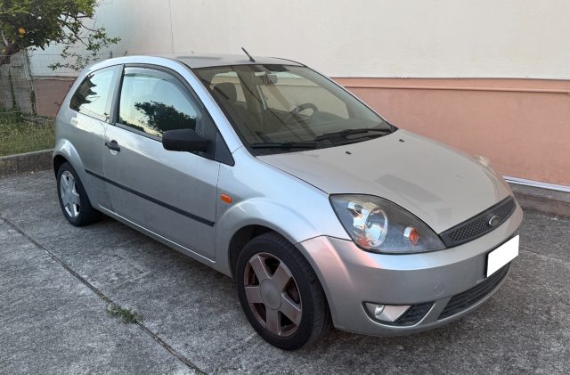 FORD Fiesta Argento metallizzato