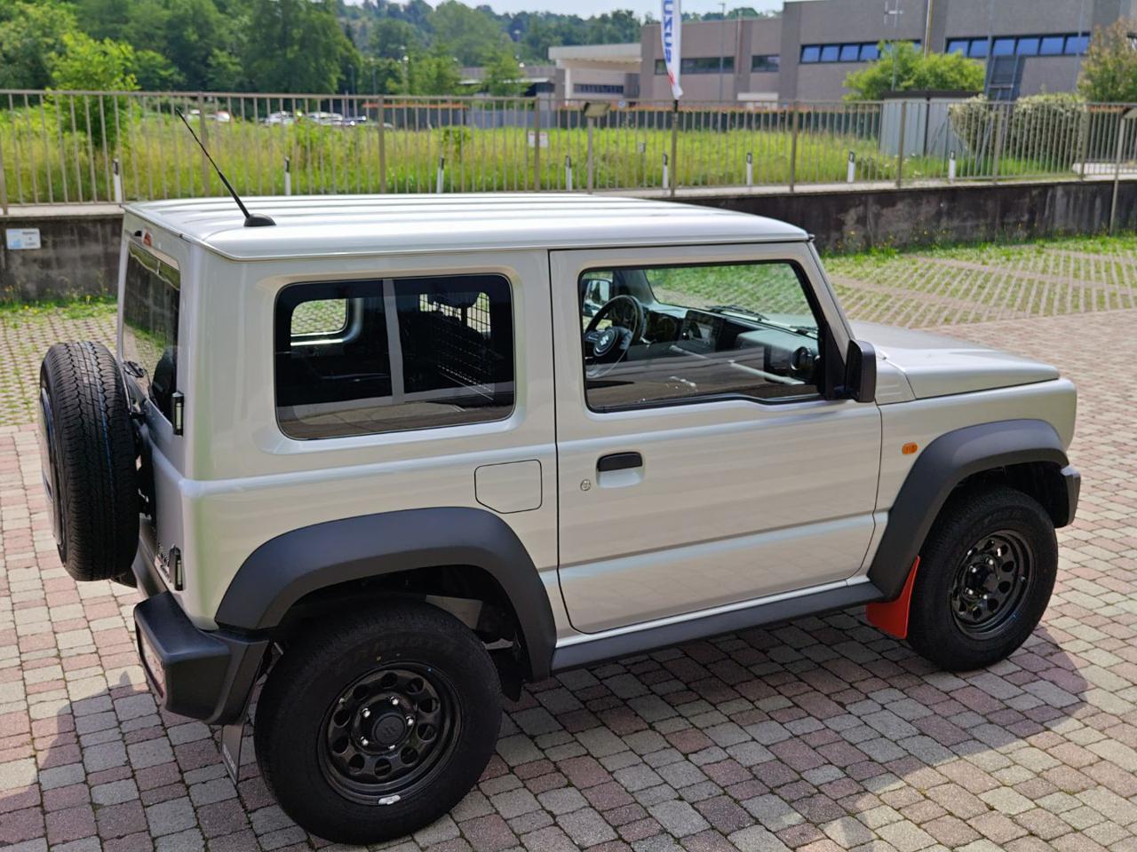 SUZUKI Jimny 1.5 5MT PRO - 6