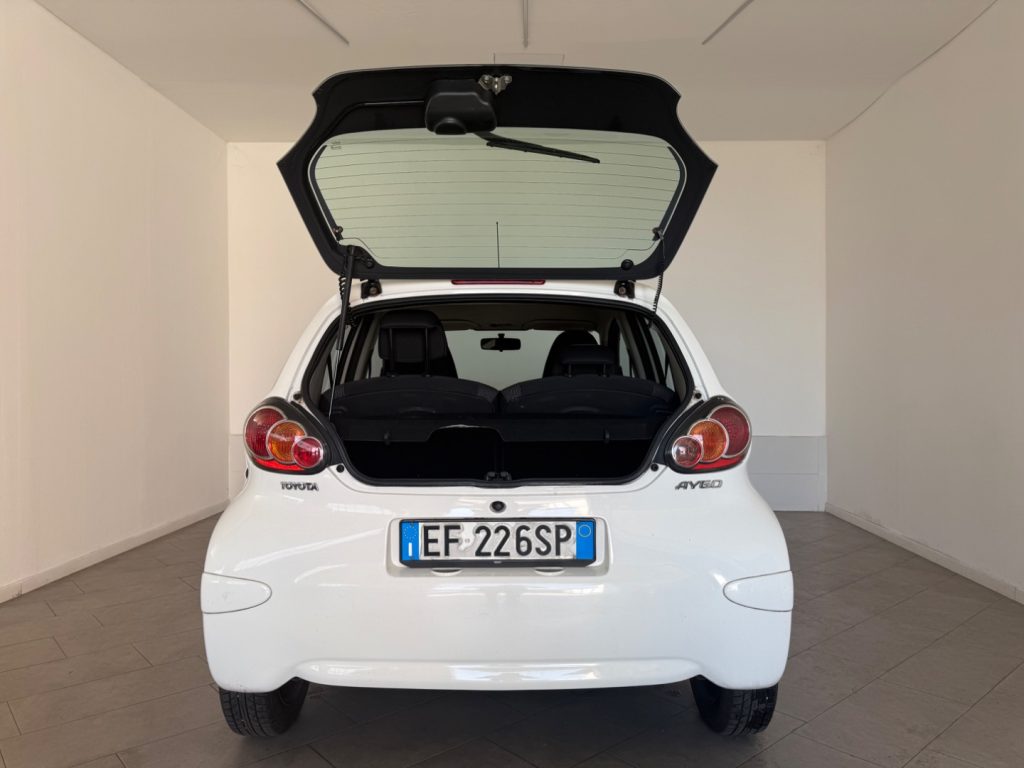 TOYOTA Aygo 1.0 12V .VVT-i 5 porte - 6