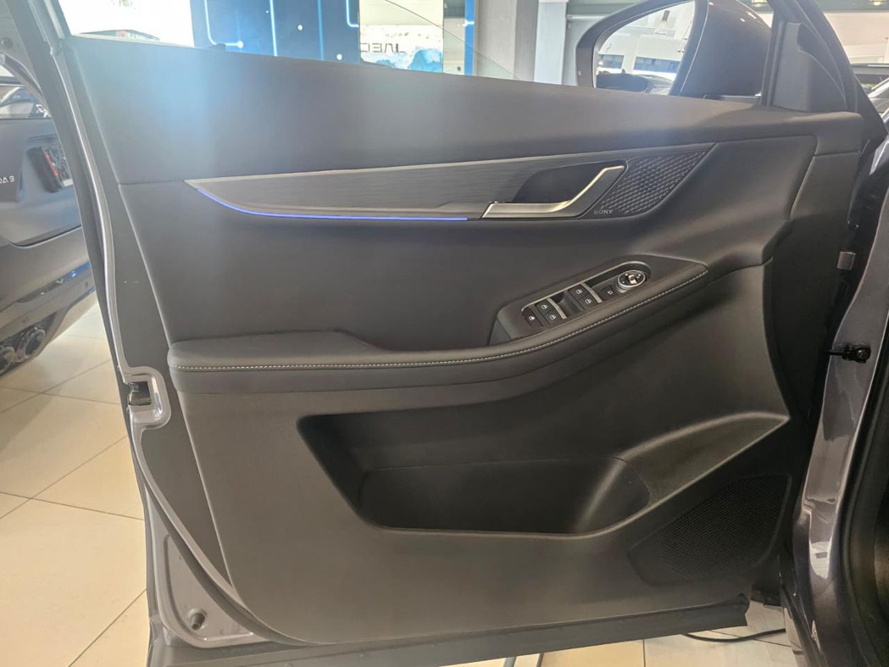 JAECOO J5 1.5 TGDI 2 MOTORI EV EXCLUSIVE 224CV - 7