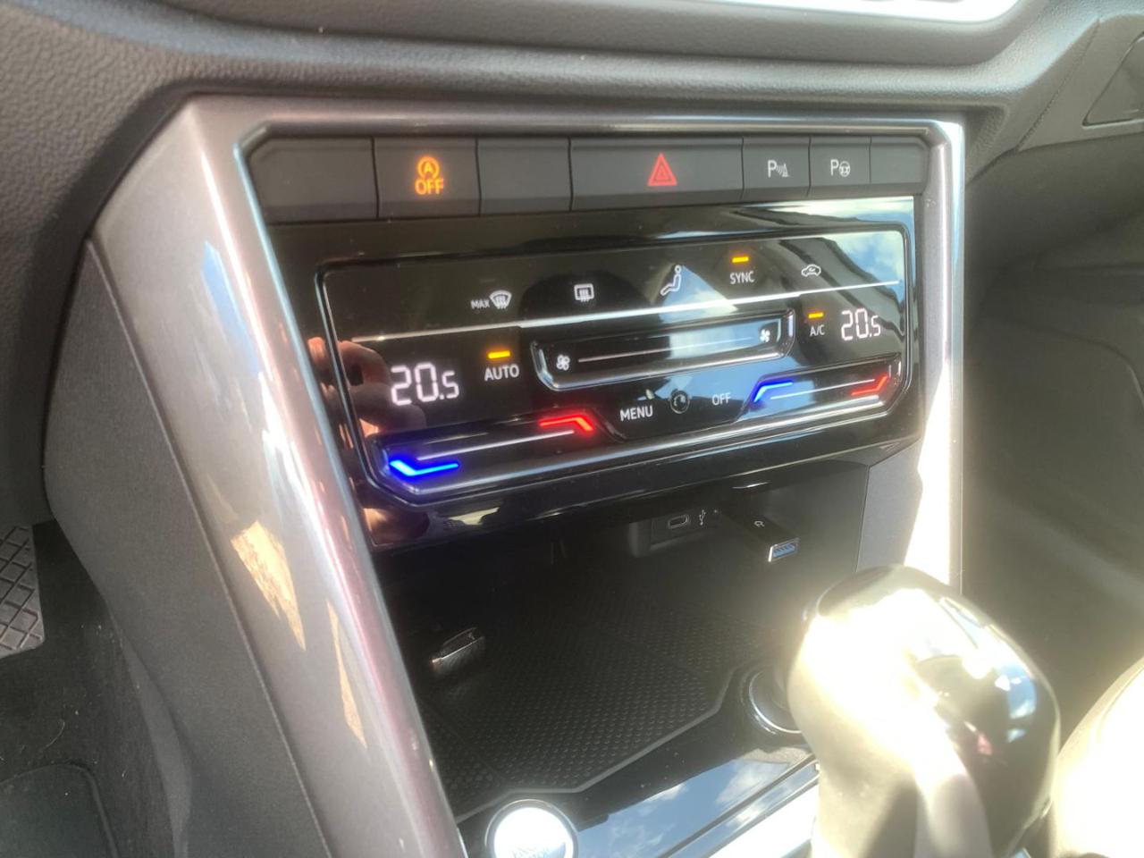 VOLKSWAGEN T-Roc 1.5 TSI ACT DSG Style - 14