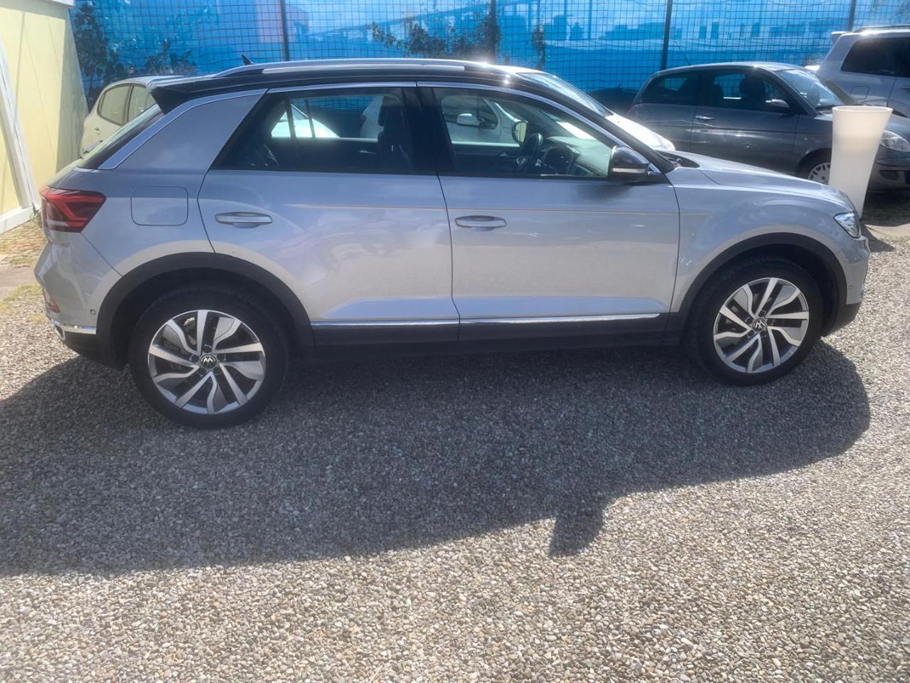 VOLKSWAGEN T-Roc 1.5 TSI ACT DSG Style - 4