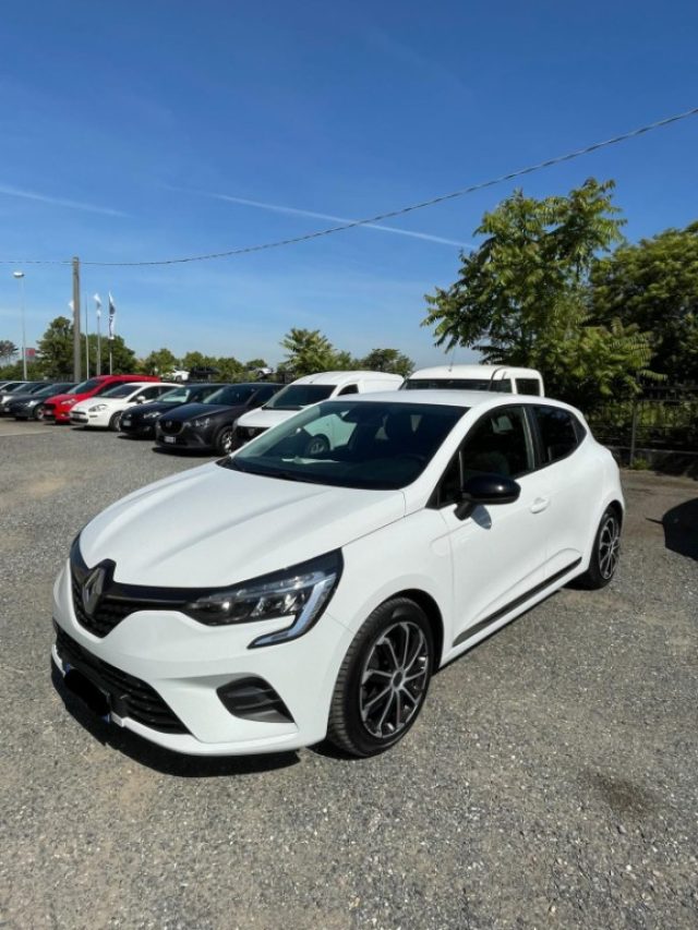 RENAULT Clio Bianco pastello