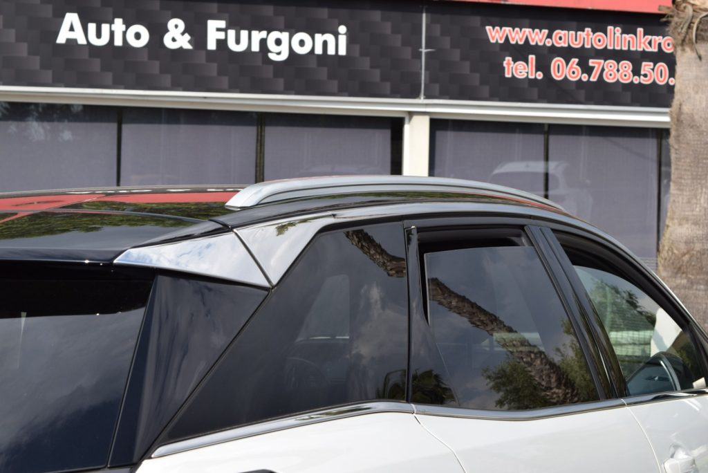 PEUGEOT 3008 Turbo S&S EAT8 GT 130CV - 17