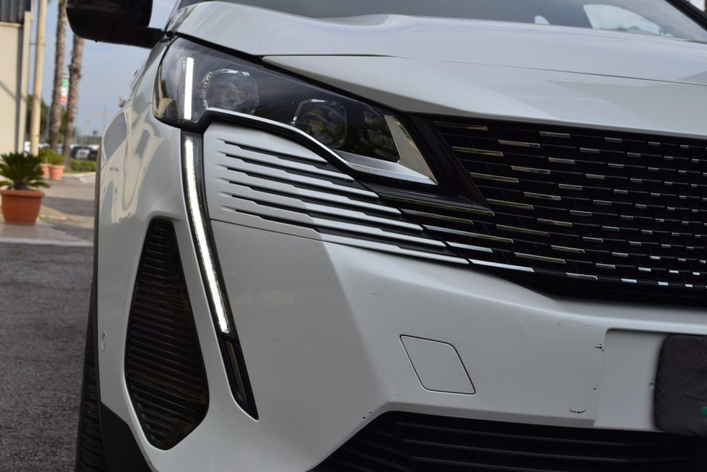 PEUGEOT 3008 Turbo S&S EAT8 GT 130CV - 27