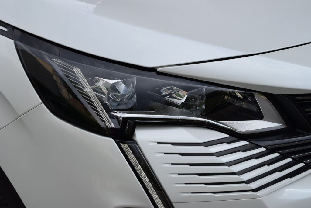 PEUGEOT 3008 Turbo S&S EAT8 GT 130CV - 28