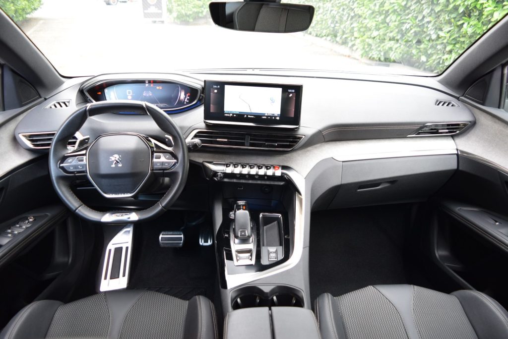 PEUGEOT 3008 Turbo S&S EAT8 GT 130CV - 5