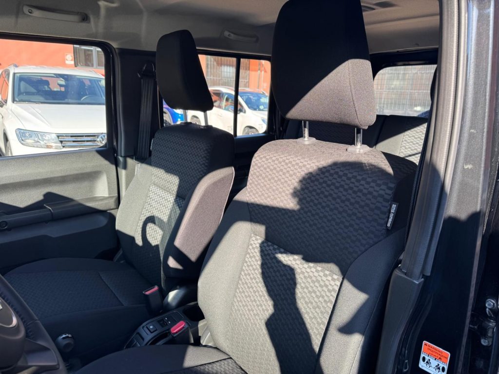 SUZUKI Jimny 1.5 L TOP GLX 5 PORTE 4X4 KM0 - 19