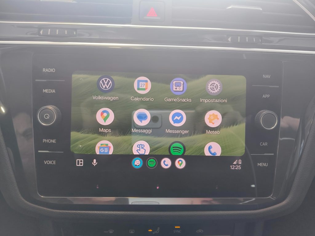 VOLKSWAGEN Tiguan 2.0 TDI Automatic DSG 150 CV Life 24 Mesi Garanzia - 16