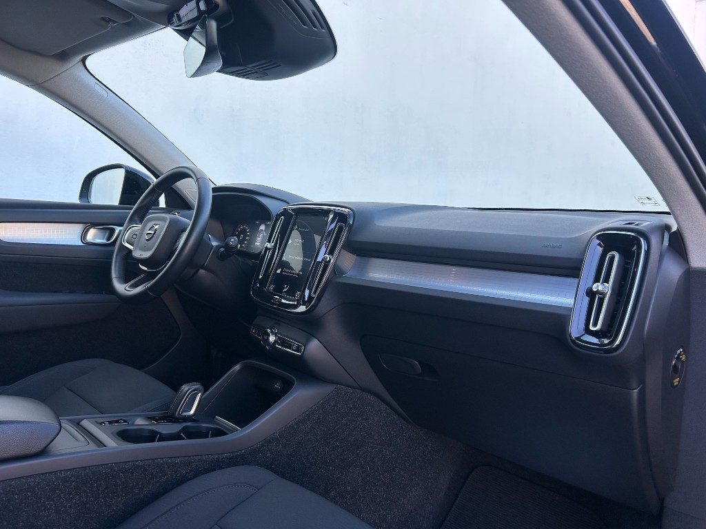 VOLVO XC40 D3 Geartronic Momentum Pro - Foto 4