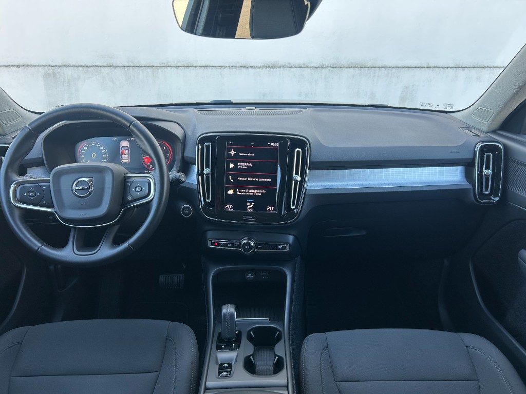 VOLVO XC40 D3 Geartronic Momentum Pro - Foto 5