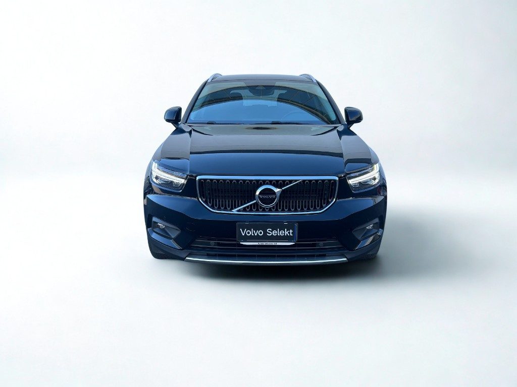 VOLVO XC40 D3 Geartronic Momentum Pro - Grid Foto 7