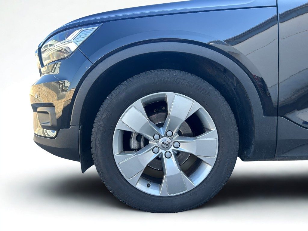 VOLVO XC40 D3 Geartronic Momentum Pro - Grid Foto 8
