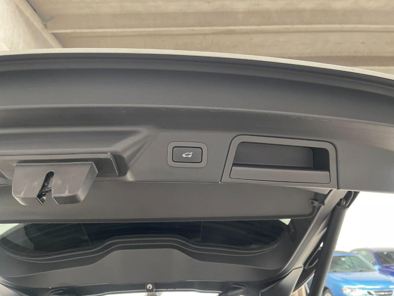 Range Rover Velar 17