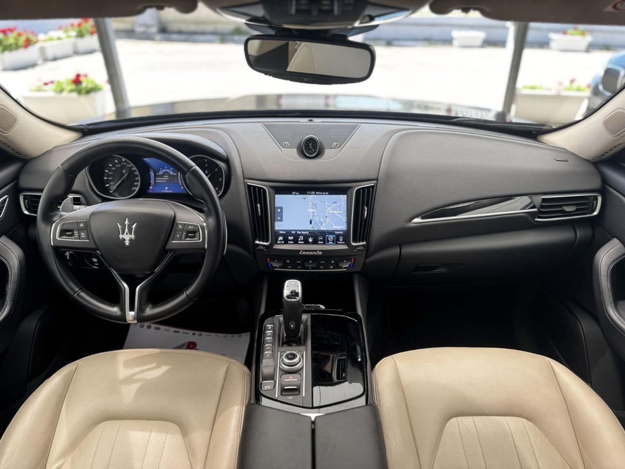 MASERATI Levante V6 Diesel 250cv AWD Granlusso (Tetto/APP/Retro) - 8