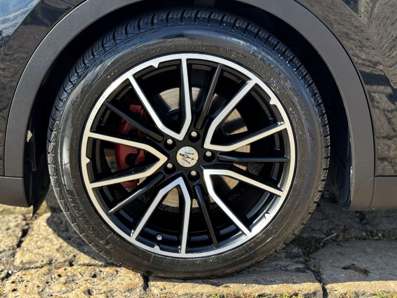 MASERATI Levante V6 Diesel 250cv AWD Granlusso (Tetto/APP/Retro) - 18