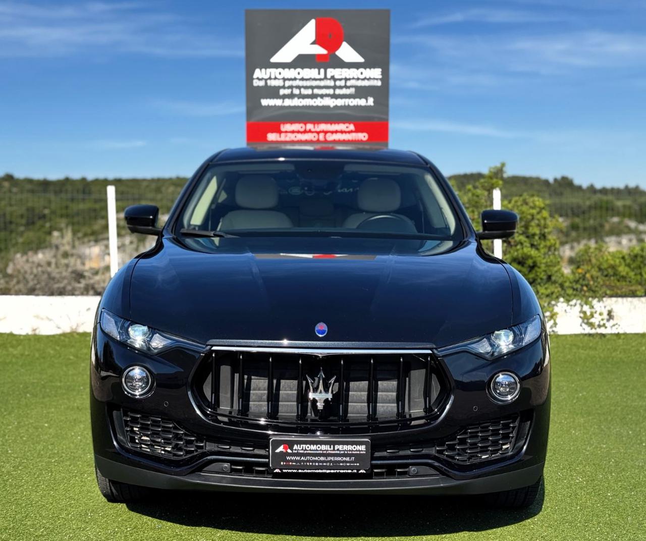 MASERATI Levante V6 Diesel 250cv AWD Granlusso (Tetto/APP/Retro) - 2