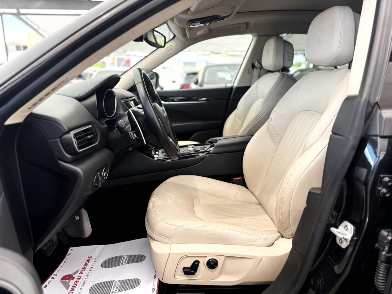 MASERATI Levante V6 Diesel 250cv AWD Granlusso (Tetto/APP/Retro) - 7