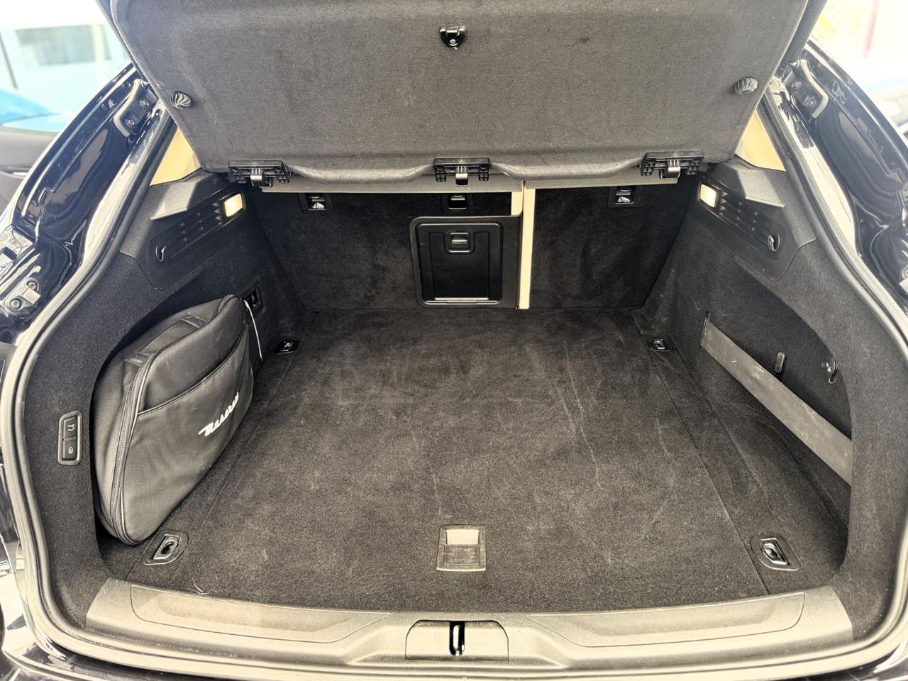 MASERATI Levante V6 Diesel 250cv AWD Granlusso (Tetto/APP/Retro) - 22