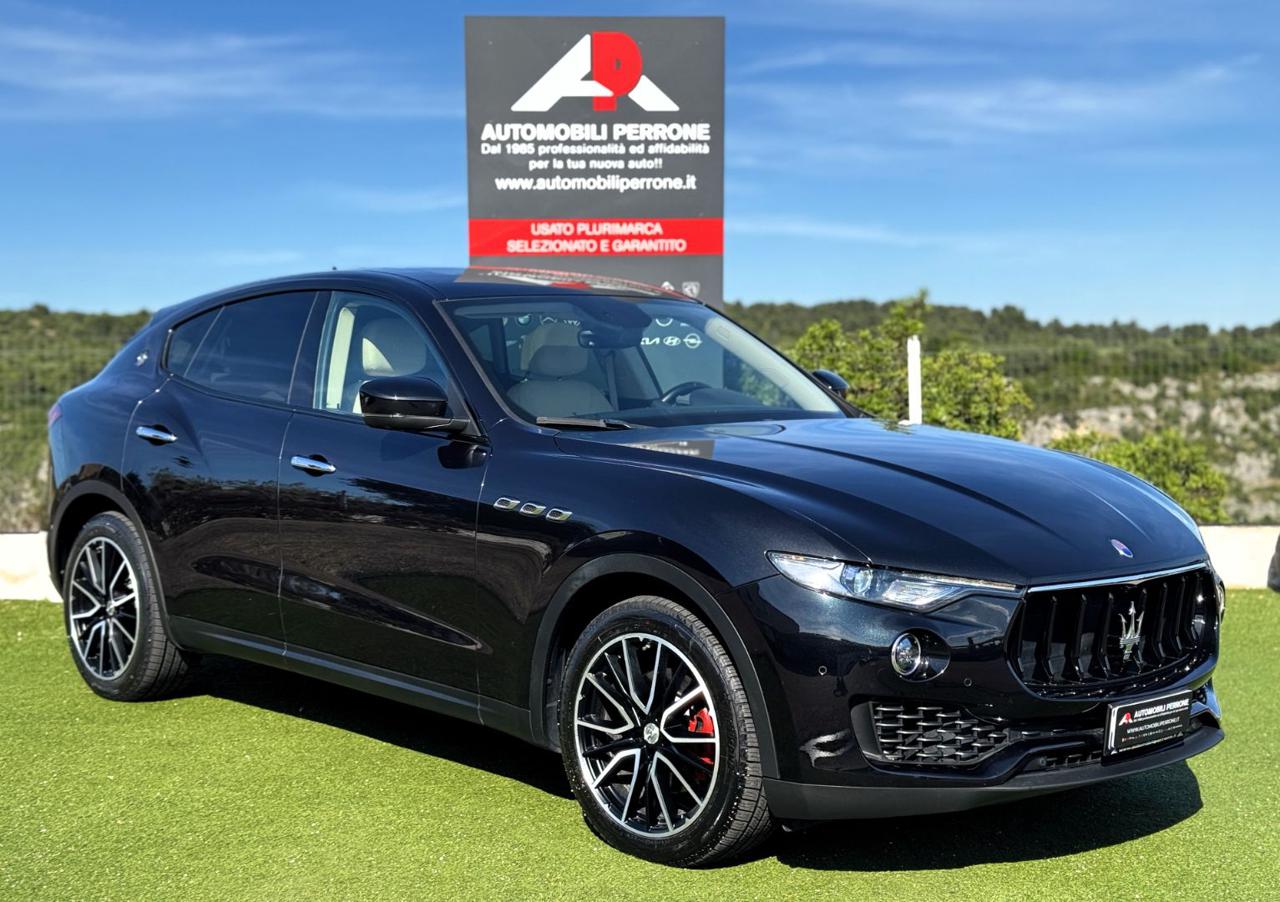 MASERATI Levante V6 Diesel 250cv AWD Granlusso (Tetto/APP/Retro) - 3
