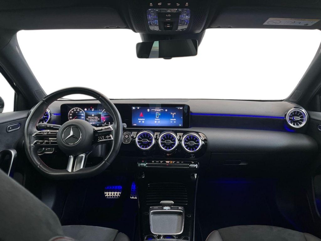 MERCEDES-BENZ A 180 d Automatic AMG Line Advanced Plus - 9