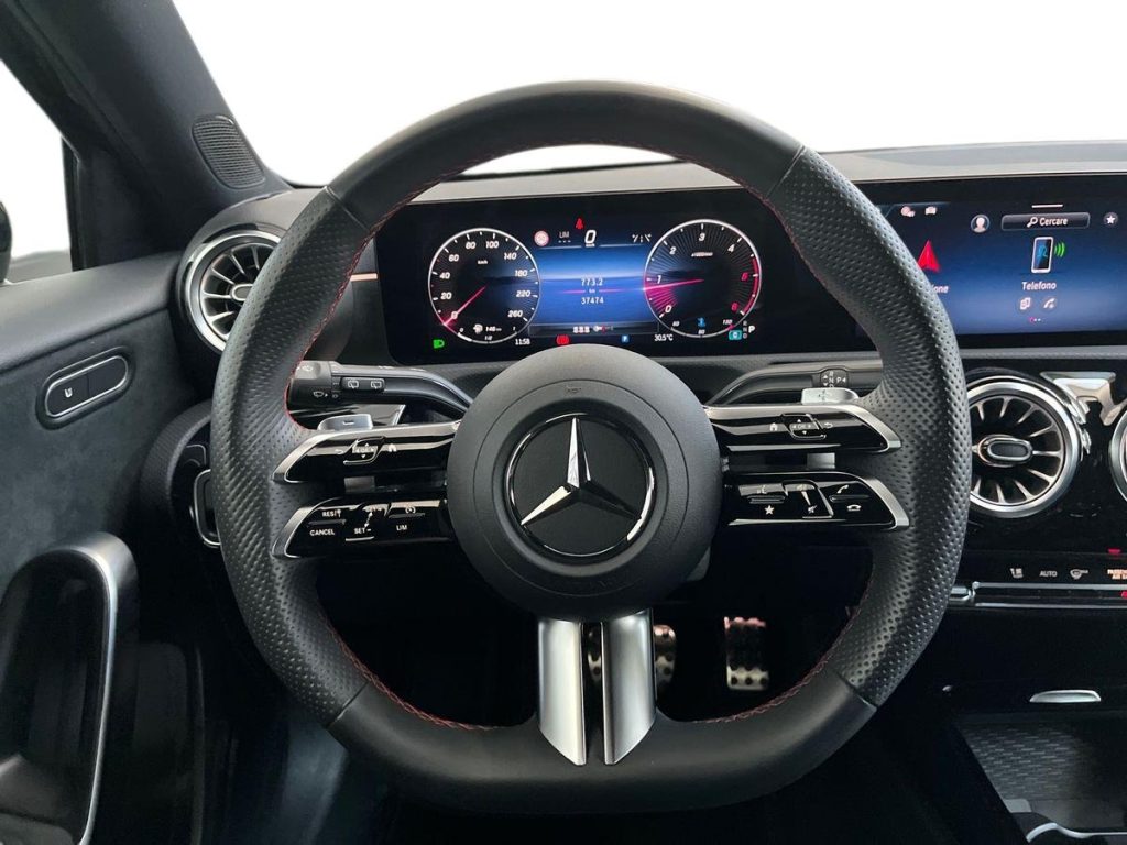 MERCEDES-BENZ A 180 d Automatic AMG Line Advanced Plus - 11
