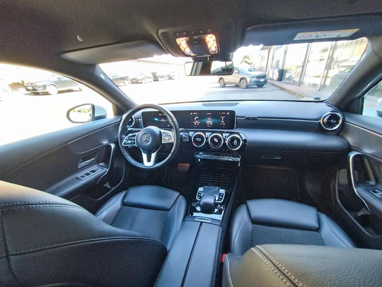 MERCEDES-BENZ A 180 d Automatic Sport - 20