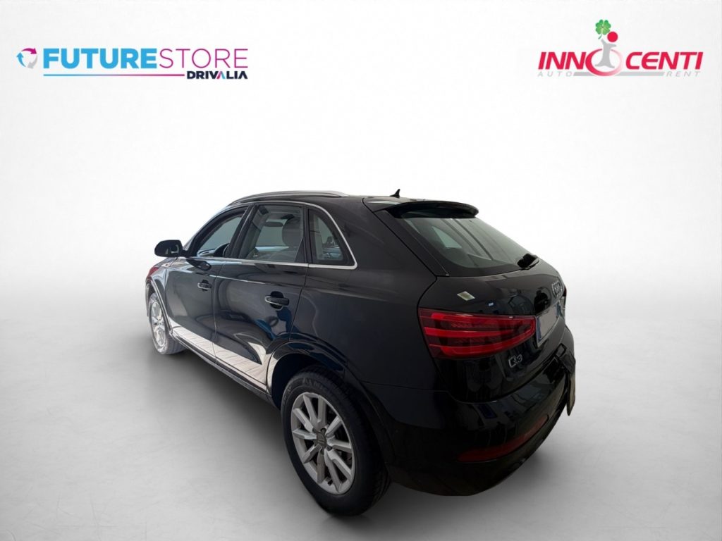 AUDI Q3 2.0 TDI quattro Business - 4