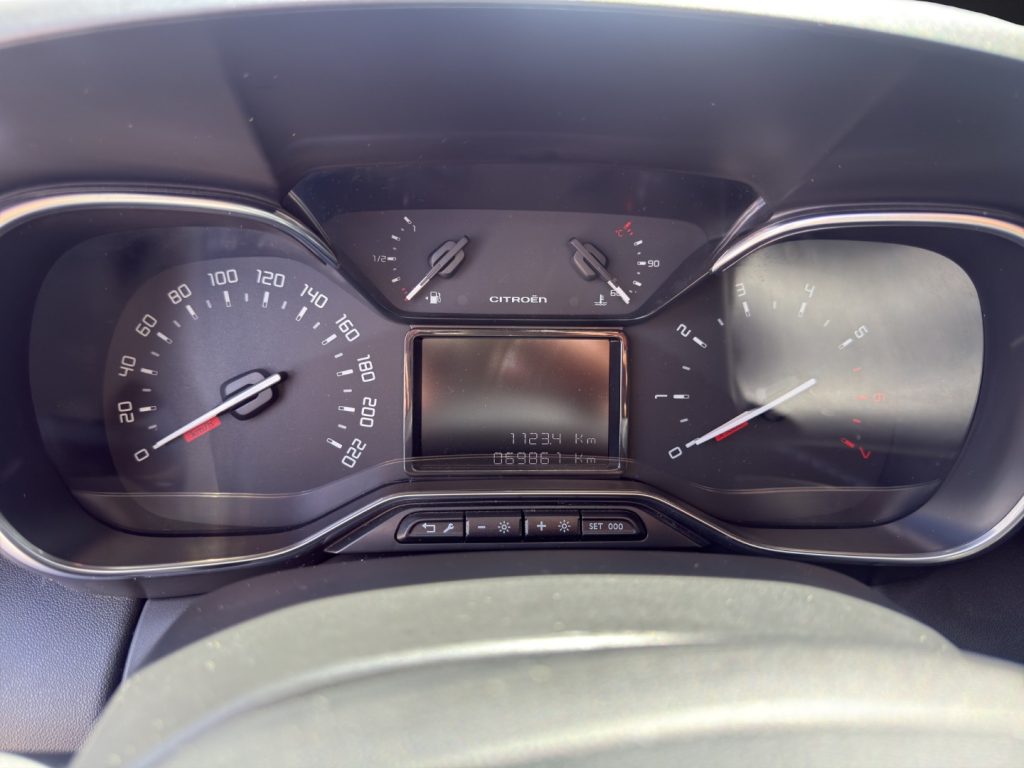 CITROEN C3 Aircross BlueHDi 100 S&S Feel - 11