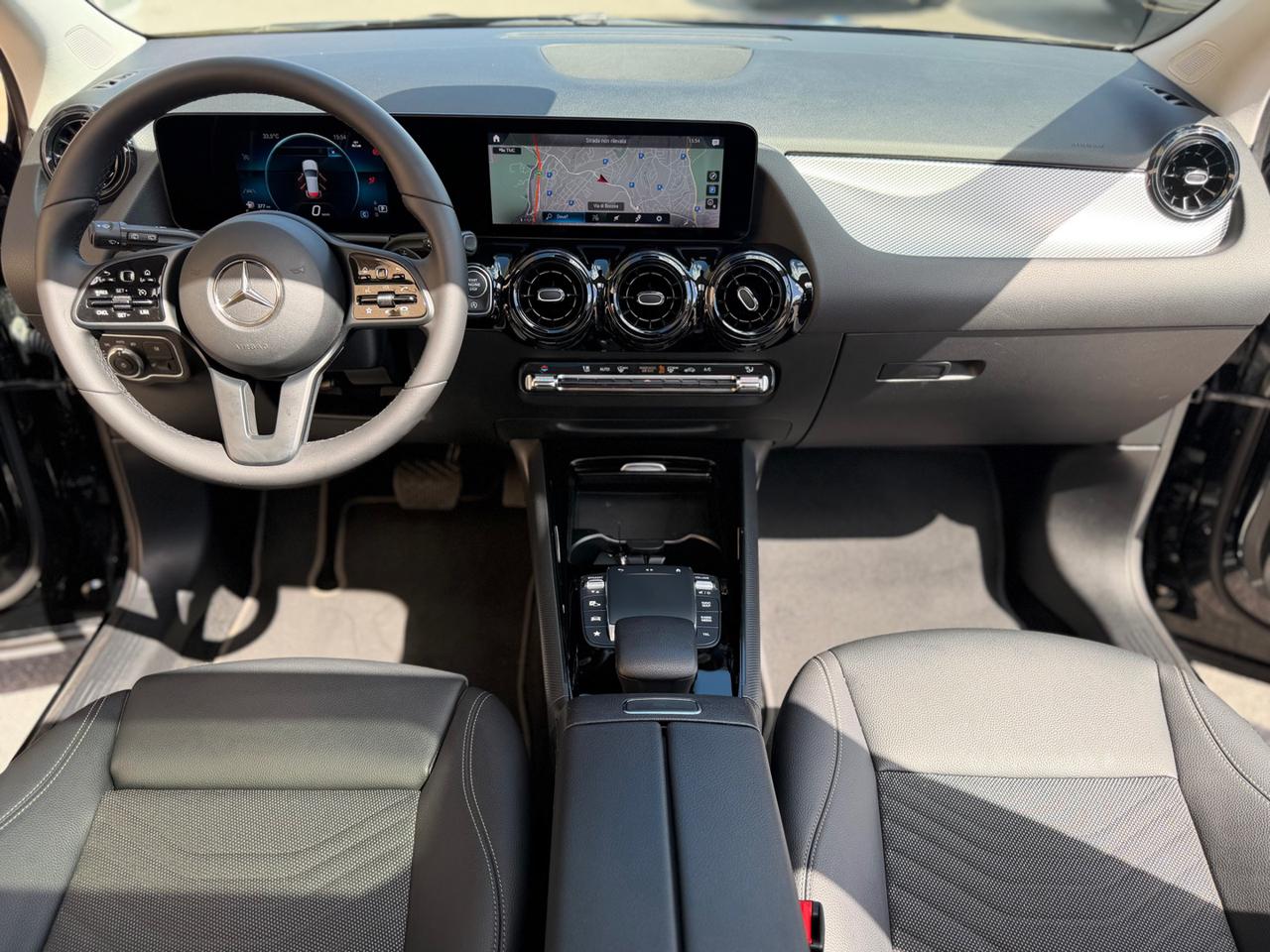 MERCEDES-BENZ GLA 200 d Automatic Business (TETTO) NESSUN VINCOLO - 10