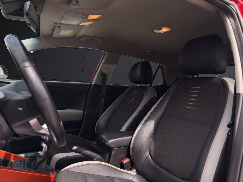 KIA Stonic 1.6 CRDi 110 CV Urban - 9