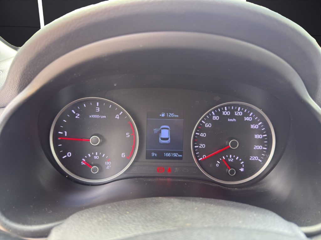 KIA Stonic 1.6 CRDi 110 CV Urban - 11