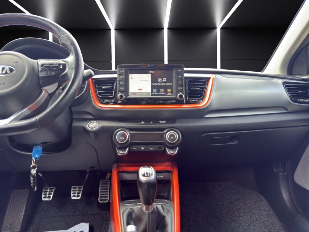 KIA Stonic 1.6 CRDi 110 CV Urban - 15